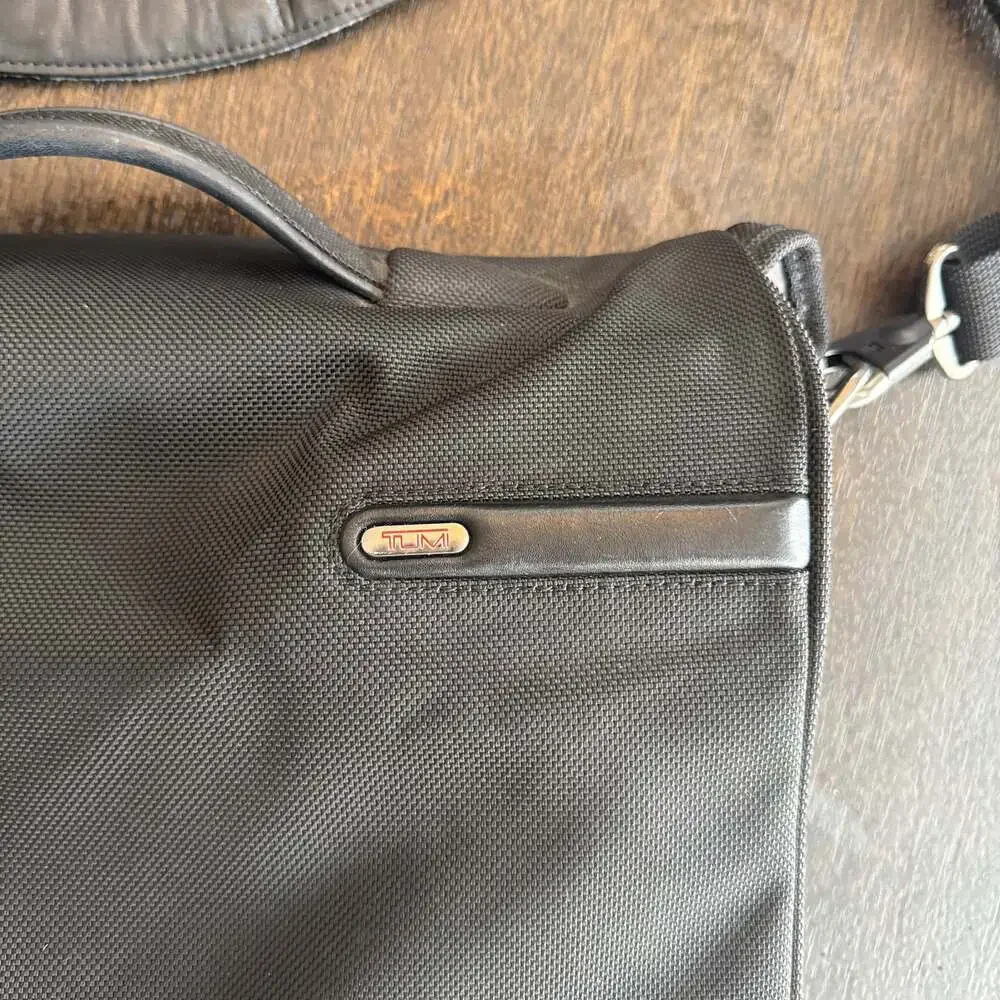 TUMI Business Bag Briefcase Black Solid Used
